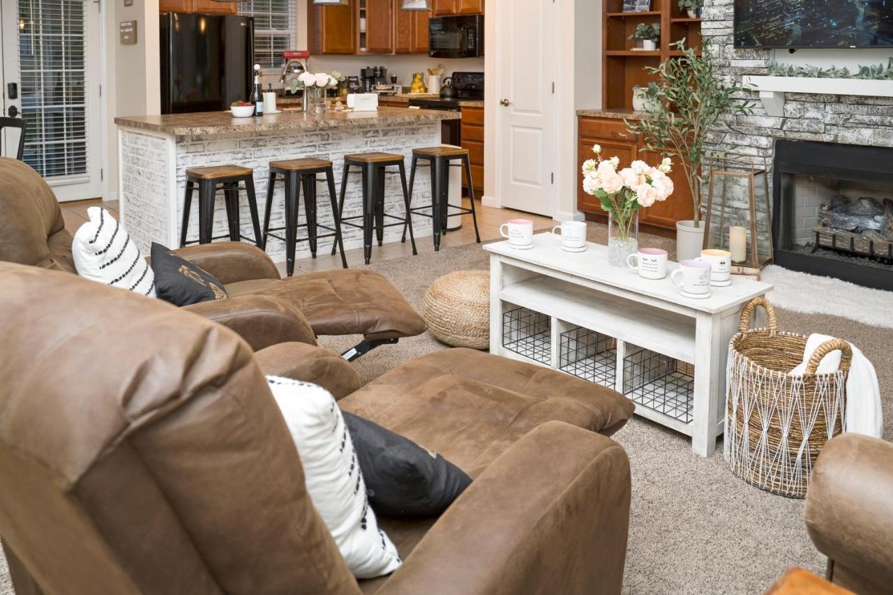 Luxe Quiet Townhouse W/Parking/Pool/By Dollywood Villa พิเจนฟอร์จ ภายนอก รูปภาพ